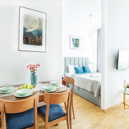Unique Style Apartments Old Town - 25 Min From The Airport - By Homelike Krakow Luaran gambar