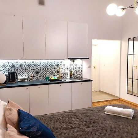 Unique Style Apartments Old Town - 25 Min From The Airport - By Homelike Krakow Luaran gambar