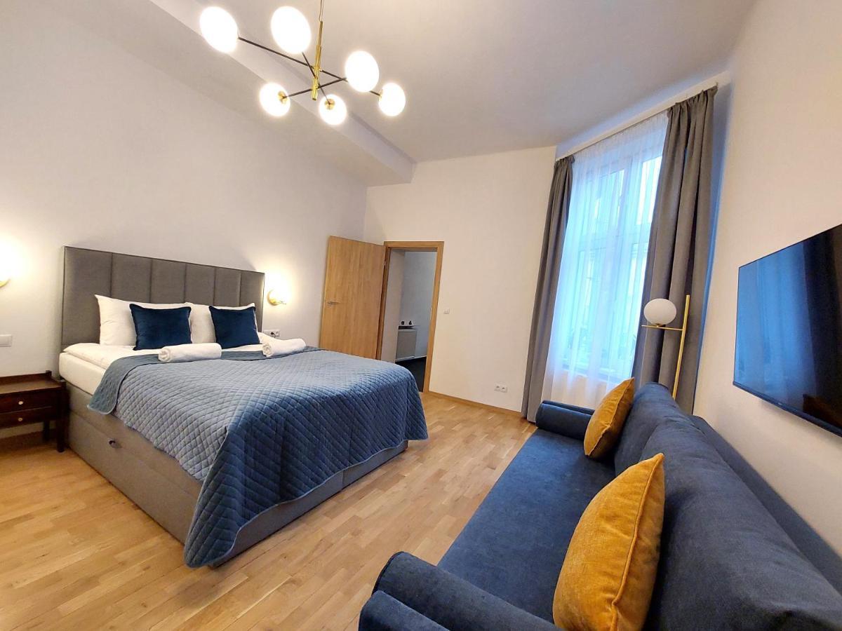 Unique Style Apartments Old Town - 25 Min From The Airport - By Homelike Krakow Luaran gambar