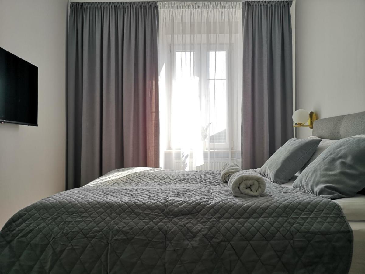 Unique Style Apartments Old Town - 25 Min From The Airport - By Homelike Krakow Luaran gambar